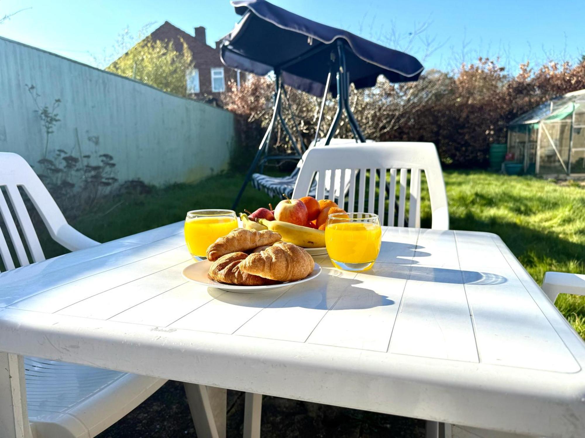Stylish 3-Bedroom House With Garden & Free Parking'S, Prime Location With Private Garden Kidlington Extérieur photo